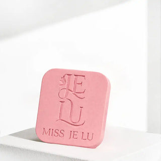 صابونة ميس جي لو لتفتيح المناطق الحساسة